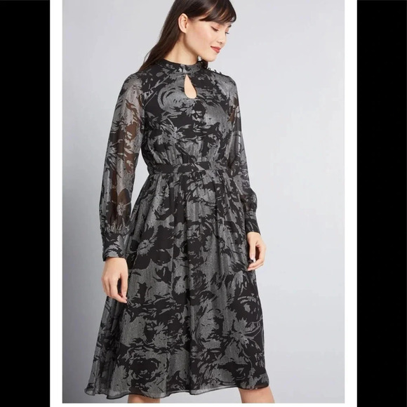 ModCloth More to Adore Long Sleeve Dress New* - Picture 2 of 9